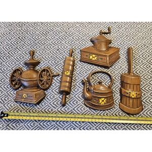 SEXTON ALUMINUM WALL HANGERS,  Handy Painted Touch Vintage Lot Of 5 Mcm